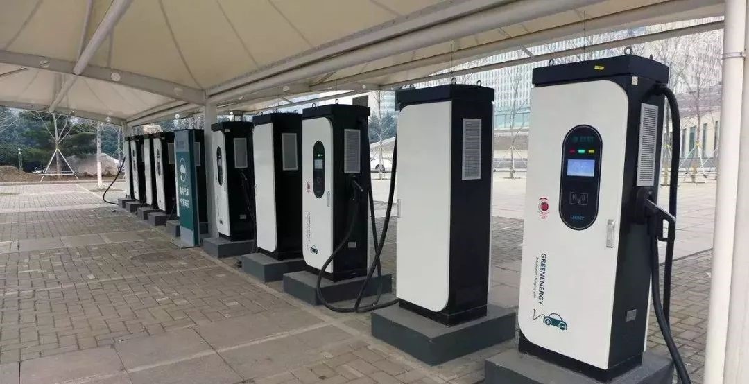 甄選汽車充電樁廠家，品質(zhì)保障愛車充電無(wú)憂