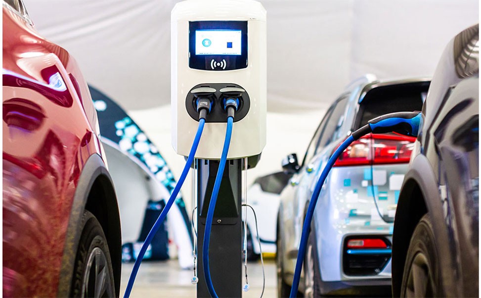 新能源電動汽車充電樁：綠色出行時代的黃金搭檔